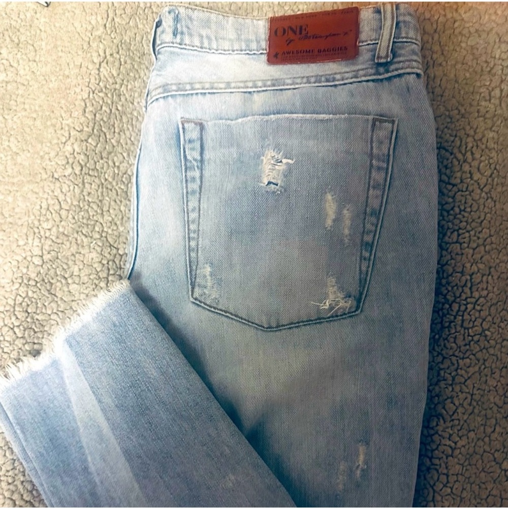 One Teaspoon Distressed Denim Boyfriend Jeans